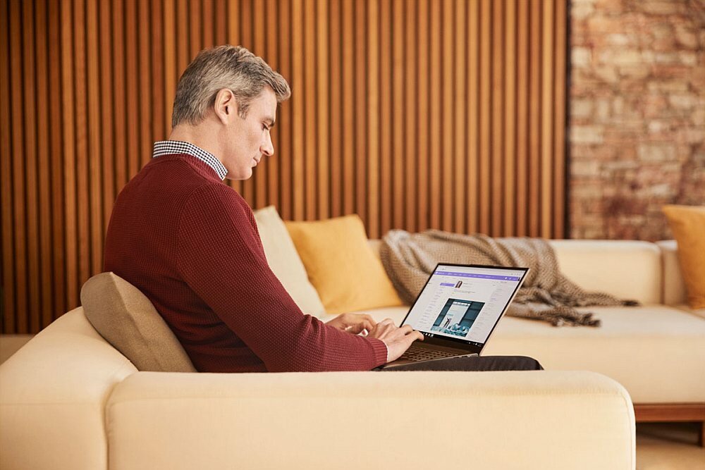 Laptop Yoga Slim 7 ekran procesor klawiatura wydajność pamięć pojemność rozdzielczość bateria ram granie praca opis cechy funkcje dane głośniki