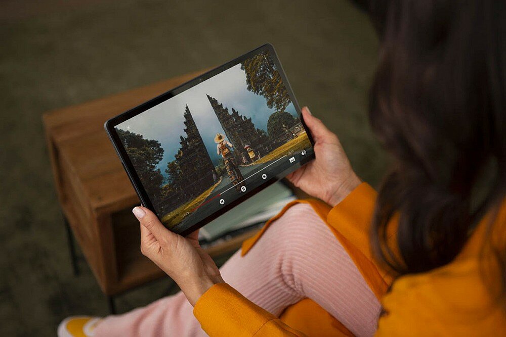 Tablet Lenovo TAB P11 ekran procesor wydajność pamięć pojemność kamerka zabawa gry nauka