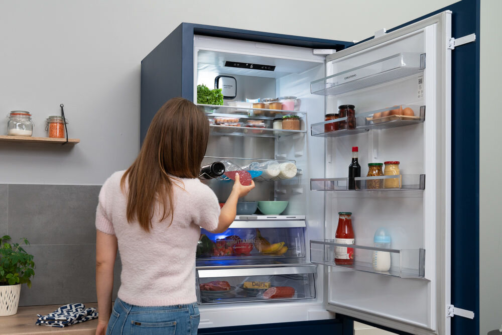 Lodówka GRUNDIG GKNI56930FN cicha praca 34 db