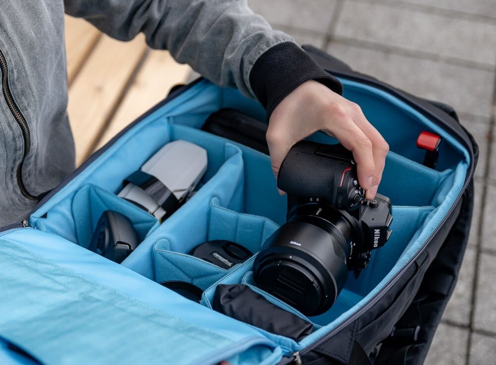 Plecak FOTOPRO FB-4  materiał pojemność zamki siatka paski przegrody 