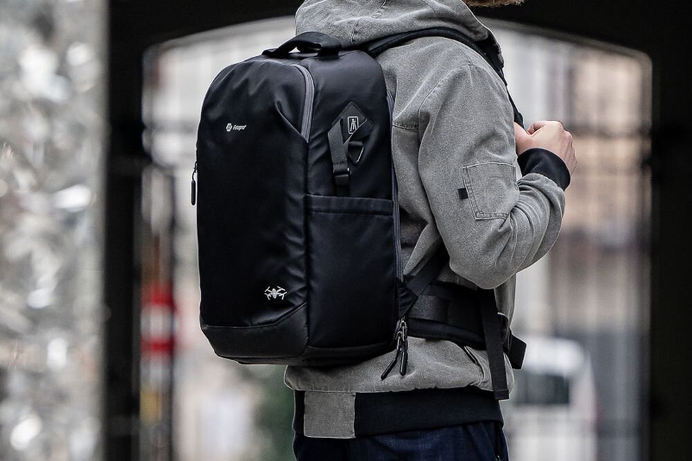 Plecak FOTOPRO FB-4  materiał pojemność zamki siatka paski przegrody 