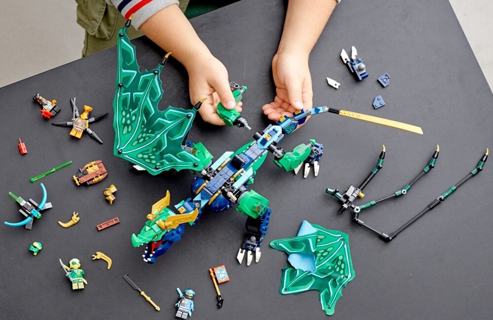 LEGO Ninjago Legendarny smok Lloyda 71766 Zabawa napędzana wyobraźnią