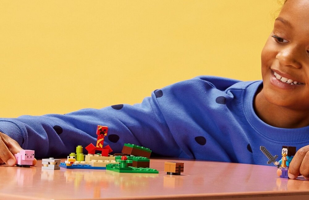 LEGO Minecraft Zasadzka Creepera 21177 Zestaw pełen emocji Mnóstwo sposobów na zabawę