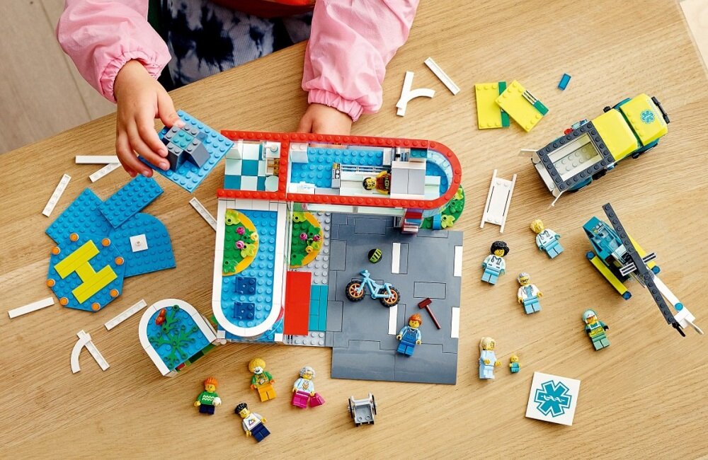 LEGO City Szpital 60330 Drukowane i cyfrowe instrukcje budowania