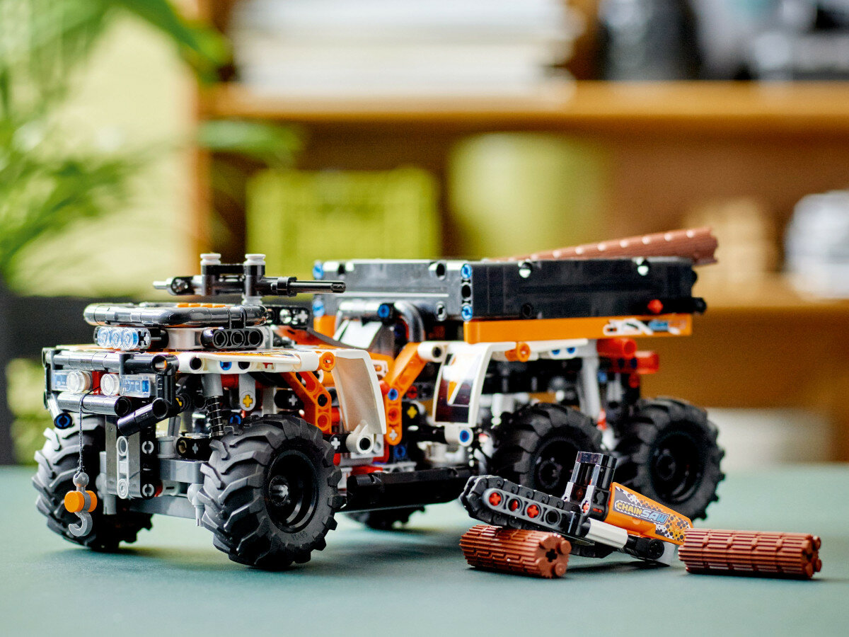 LEGO Technic Pojazd terenowy 42139 wyglad