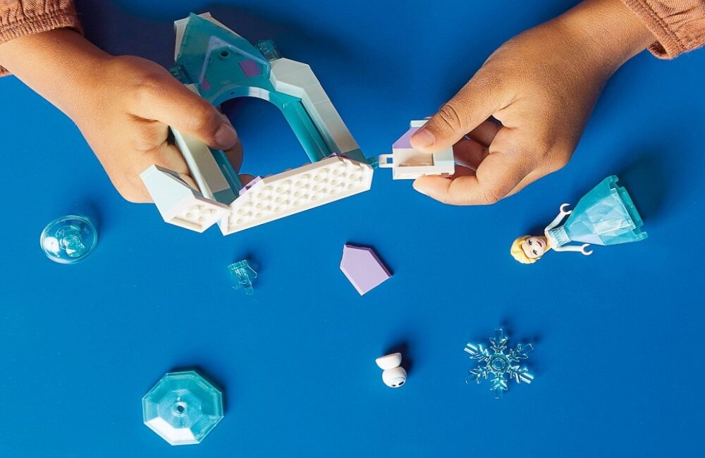 LEGO Disney Dziedziniec zamku Elzy 43199 Proste instrukcje
