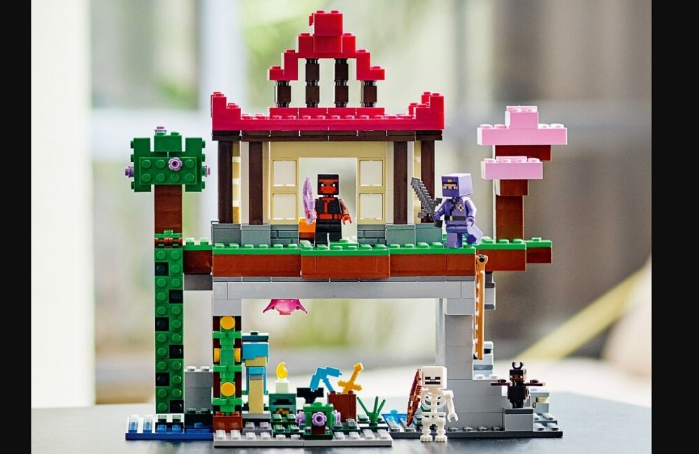 LEGO Minecraft Teren szkoleniowy 21183 Nieograniczona kreatywna swoboda