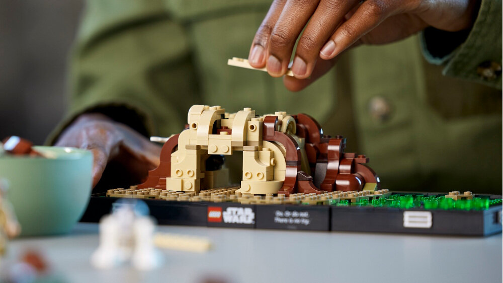 LEGO Star Wars Diorama: Szkolenie Jedi na Dagobah - detale
