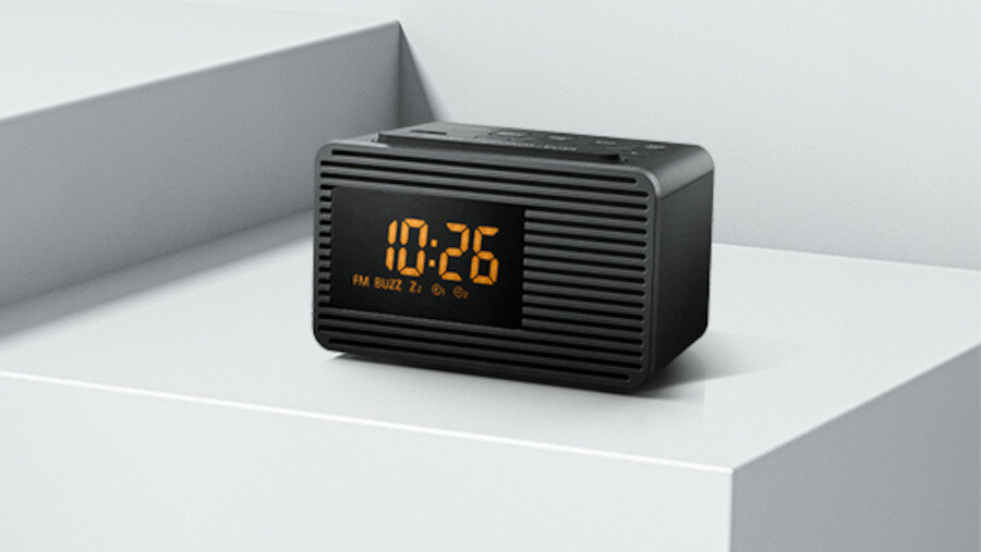 Radiobudzik PANASONIC RC-800 - wyświetlacz
