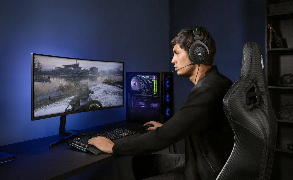 Słuchawki CORSAIR HS60 Haptic Carbon komfort waga konstrukcja nauszna