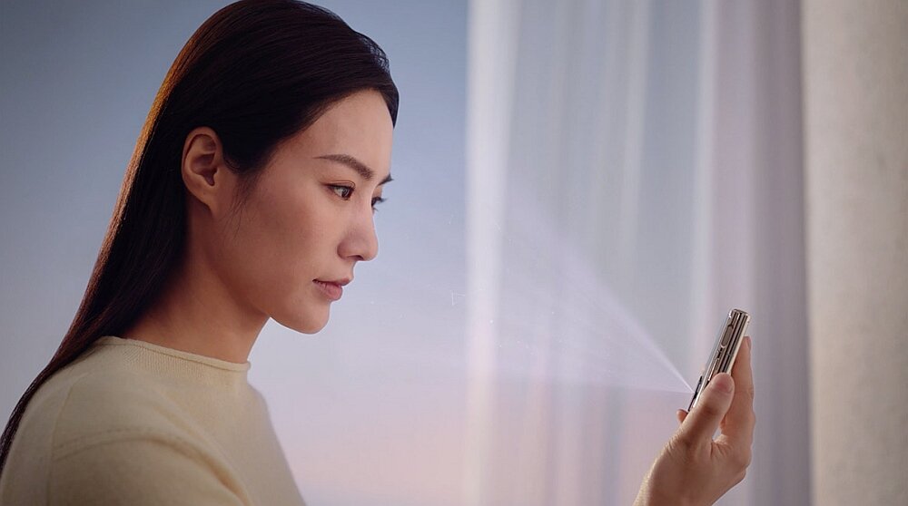 Smartfon HUAWEI P50 Pocket ekran pamięć dysk ram procesor aparat łączność system aplikacje pojemność rozdzielczość opis dane cechy zdjęcia częstotliwość