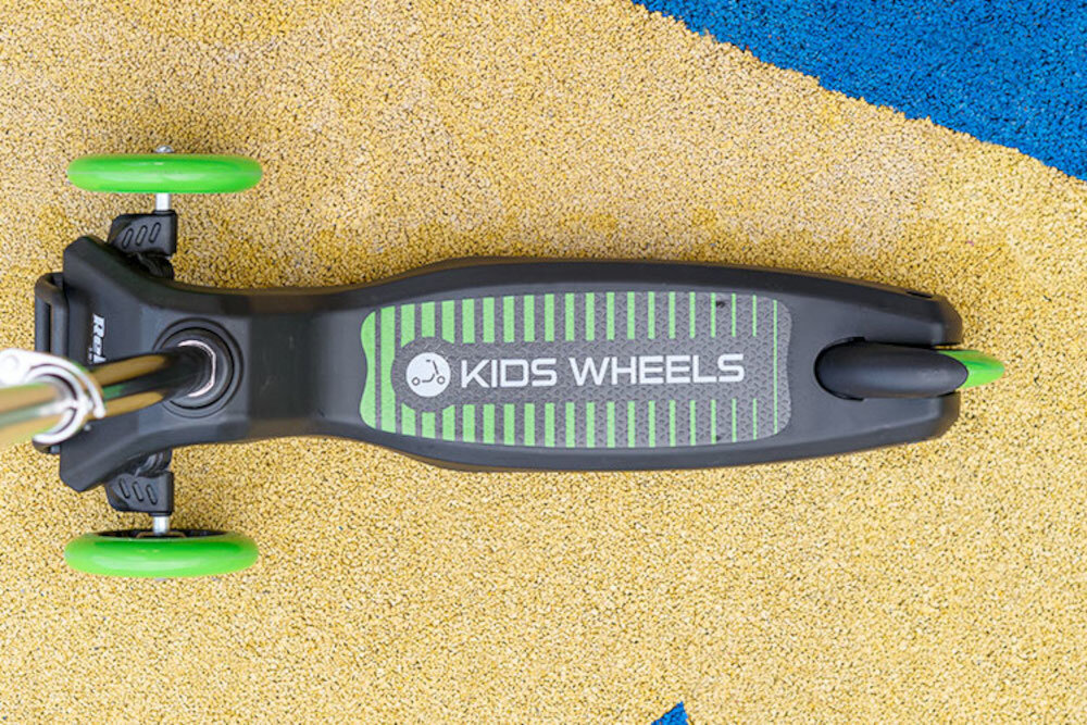 Hulajnoga dla dzieci REBEL Kids Wheels Zielono-czarny podstawa hulajnogi