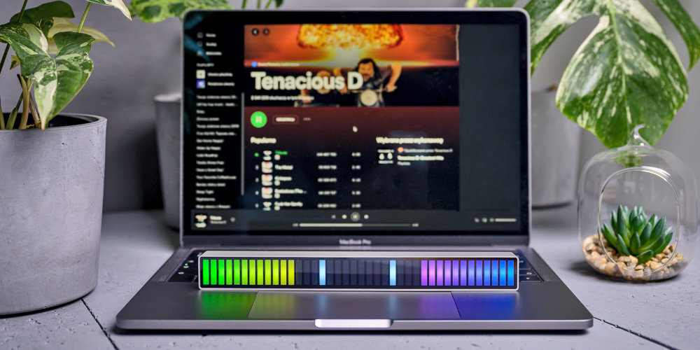 Equalizer REDLEAF 9 trybów 17 zestawów kolorystycznych 153 opcji aplikacji tonacji koloru tempa wyświetlanych efektów