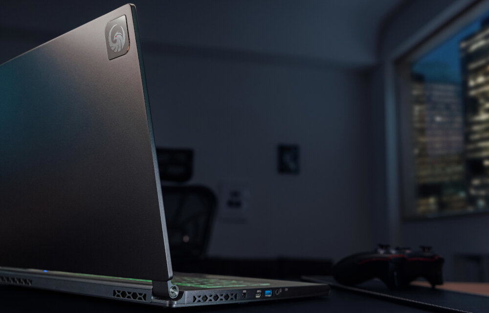 Laptop MSI Delta 15 A5EFK 15.6 IPS 240Hz R7-5800H 16GB SSD 1TB Radeon RX6700M Windows 11 Home lekki