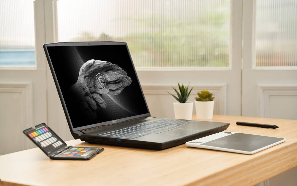 Laptop MSI Creator M16 A11UC 16 IPS i7-11800H 16GB SSD 512GB GeForce RTX3050 Windows 11 Home pamięć pliki dysk SSD