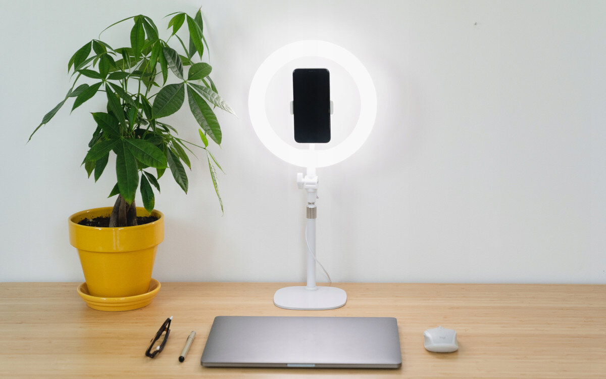 Lampa pierscieniowa LED KODAK SL002 dobre oswietlenie kadru