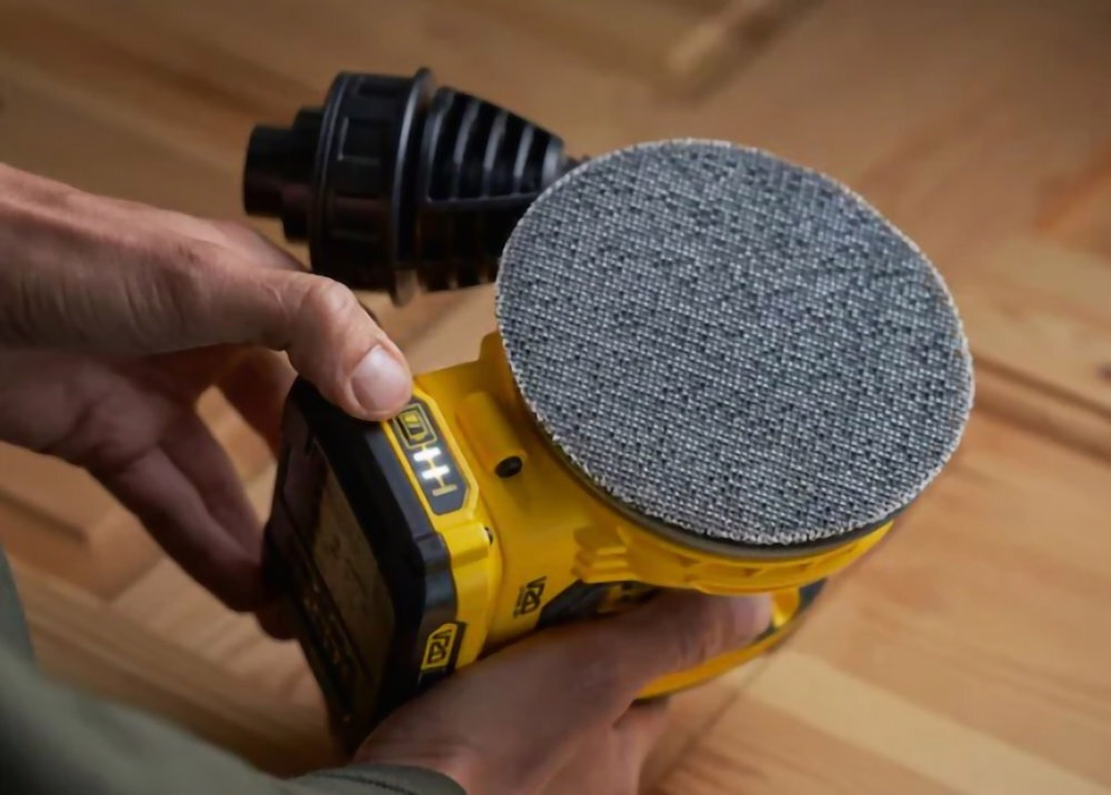 Szlifierka oscylacyjna STANLEY FatMax SFMCW220B zasilanie akumulator