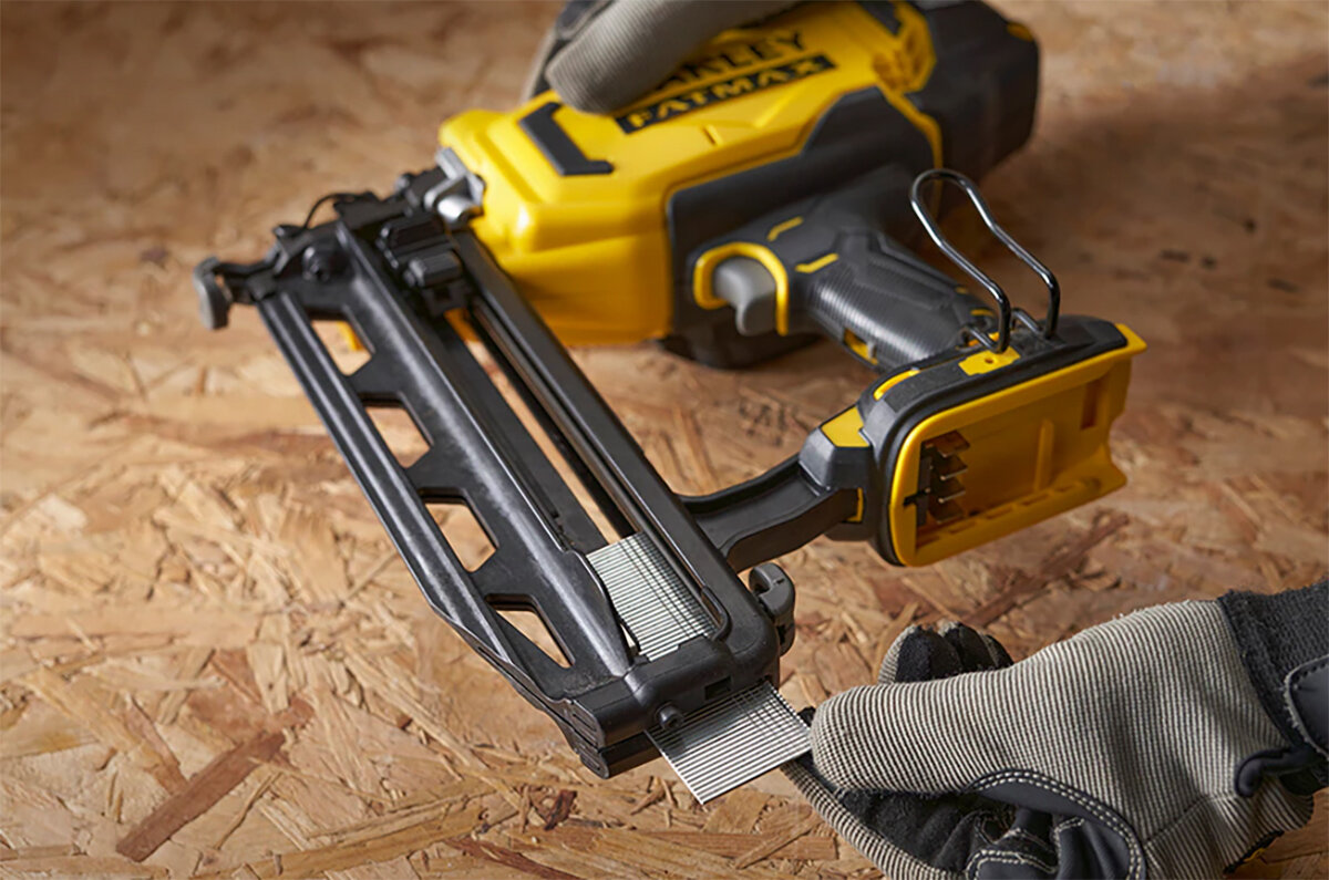 Młotowiertarka BOSCH GBH 180-LI 0615990M33 mobilność