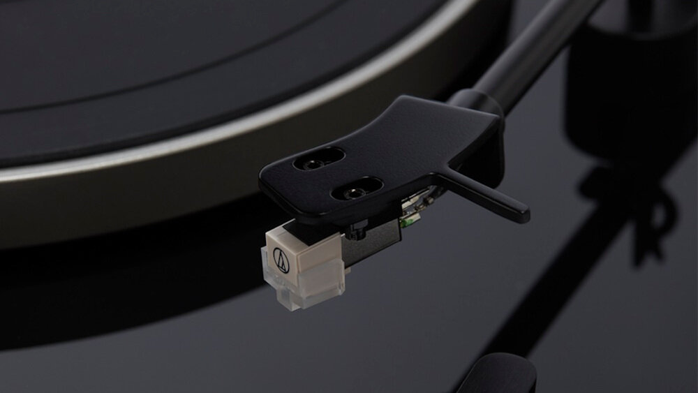 Gramofon AIWA APX-680BT - wykonanie