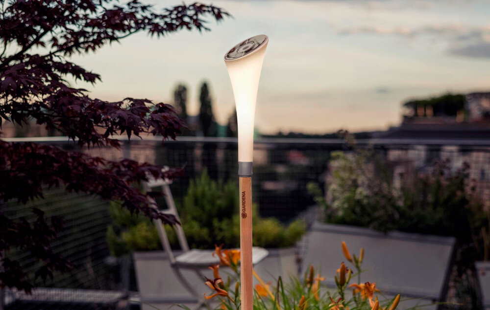Lampa solarna GARDENA ClickUp funkcjonalnosc elegancja ekologiczna latwy montaz solidna konstrukcja