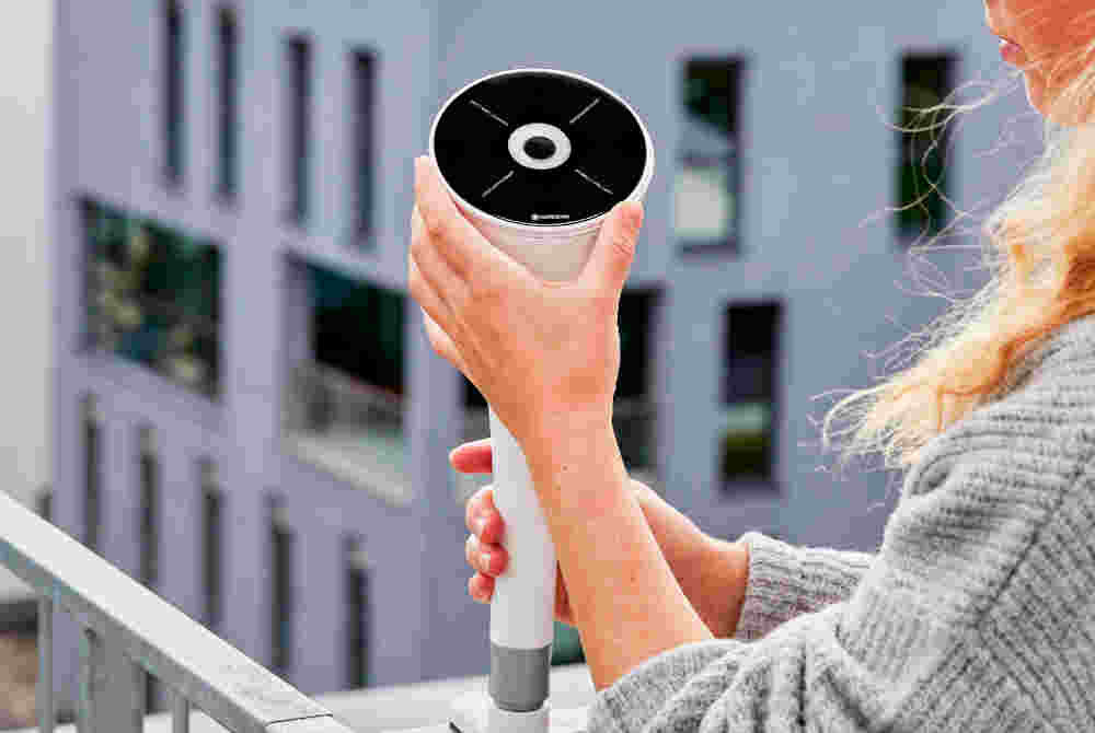 Lampa solarna GARDENA ClickUp prosta obsluga przelacznik srednica 152 mm natychmiastowe rozswietlenie przytulna atmosfera