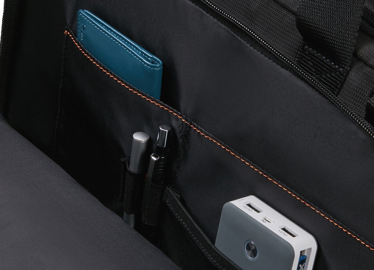 Przestrzeń na dokumenty i sprzęt torba na laptopa Samsonite Network 4
