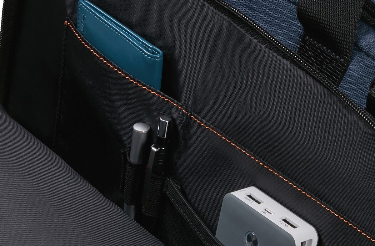 Przestrzeń na dokumenty i sprzęt torba na laptopa Samsonite Network 4