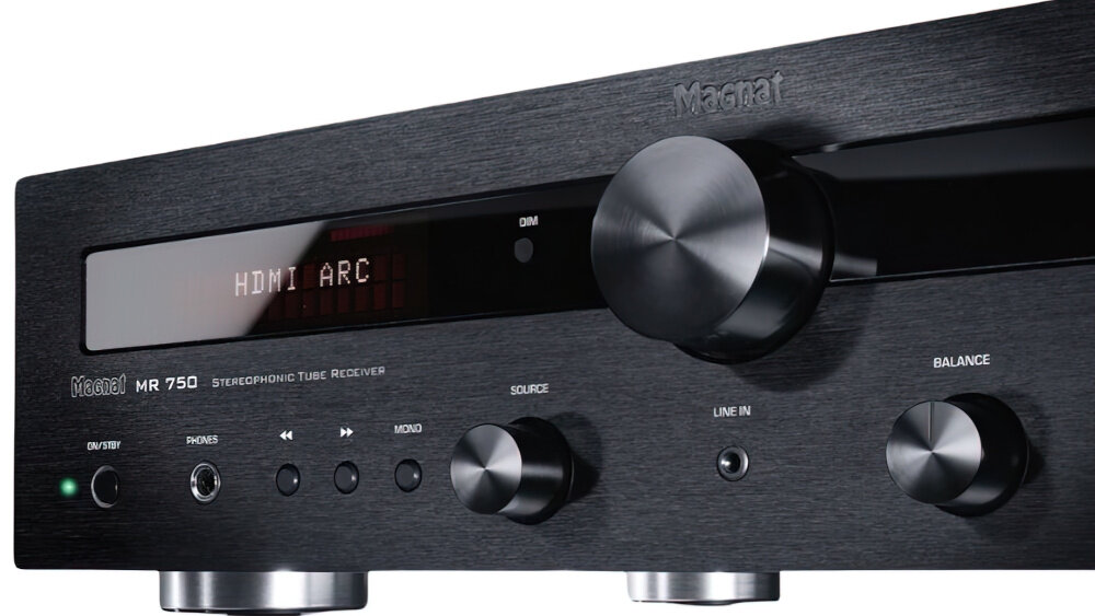 Amplituner MAGNAT MR-750 - design