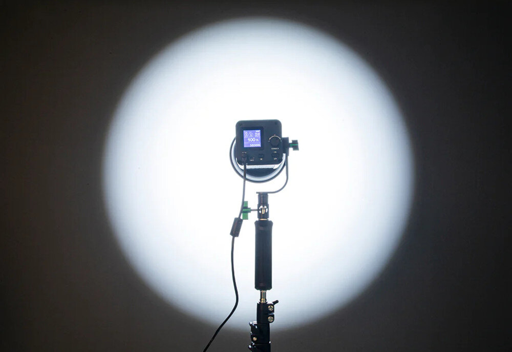 Lampa studyjna LED WEEYLITE Ninja 300 parametry jasność temperatura barwa pokrętło regulacja