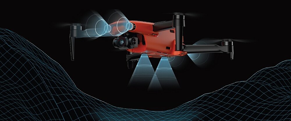 Dron AUTEL ROBOTICS Evo Nano bateria lot sterowanie akrobacje czas lotu zasięg funkcje lądowanie kamera rozdzielczość filmy zdjęcia nagrywanie jakość ładowanie aplikacja przesył pilot śmigła stabilizacja fotografia waga wymiary konstrukcja obudowa korpus ramiona silnik