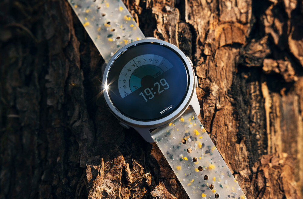 Smartwatch 5 Peak  ekran bateria pomiar czujniki zdrowie sport tryby aplikacje łączność 