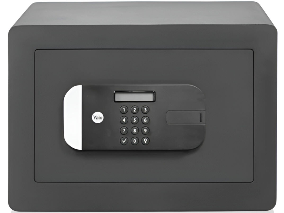 Sejf YALE YSEM 250 EG1, kod pin, lcd, minuta, na białym tle sejf frontem na wprost