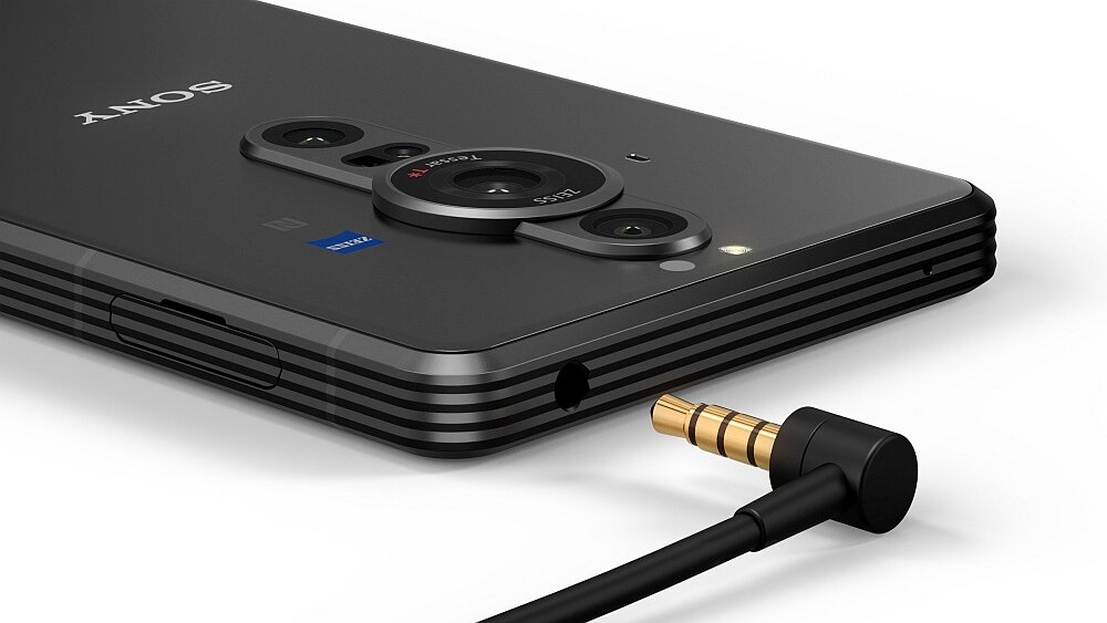 Smartfon SONY Xperia Pro-I muzyka ekran pamięć bateria aparat procesor zdjęcia filmy pojemność rozdzielczość ram opis ładowanie