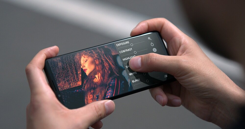 Smartfon SONY Xperia Pro-I muzyka ekran pamięć bateria aparat procesor zdjęcia filmy pojemność rozdzielczość ram opis ładowanie
