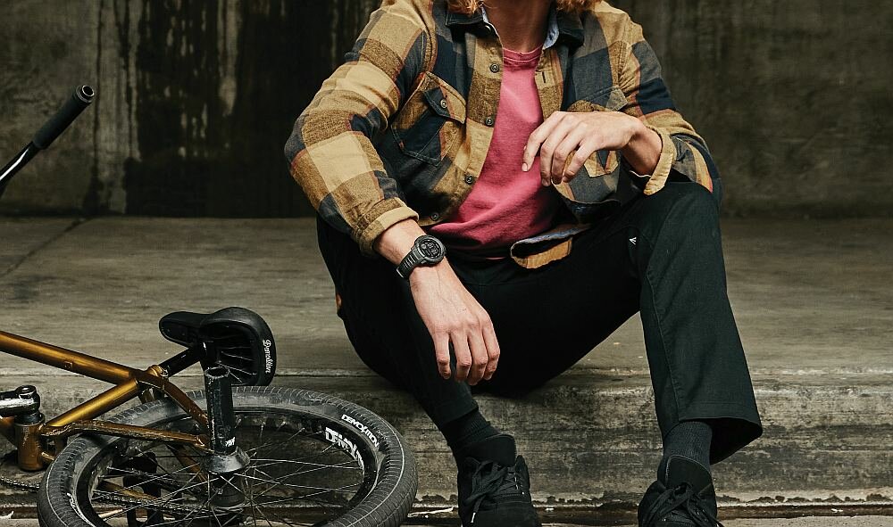 Smartwatch GARMIN Instinct ekran bateria sport zdrowie pasek koperta ładowanie pojemność rozdzielczość serce sen oddech ćwiczenia