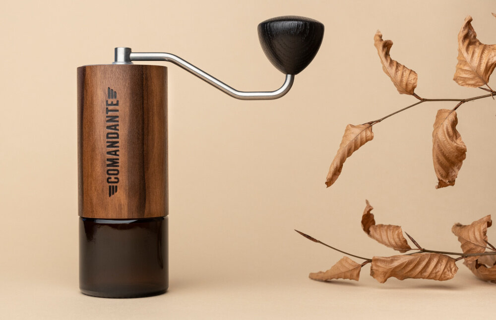 Młynek do kawy COMANDANTE C40 MK4 Nitro Liquid Amber