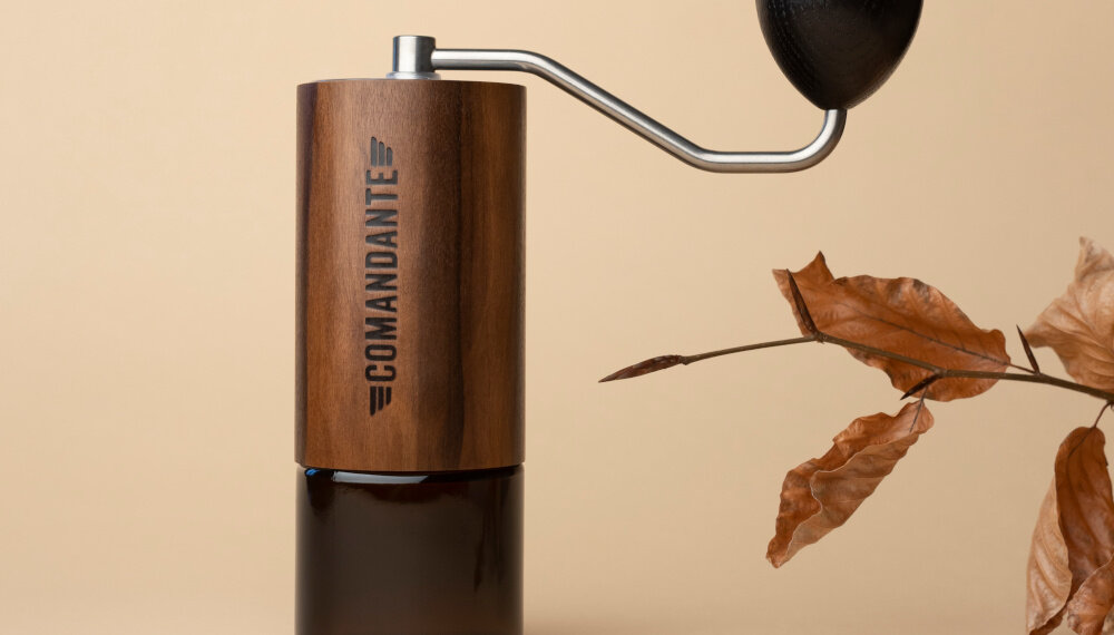 Młynek do kawy COMANDANTE C40 MK4 Nitro Liquid Amber