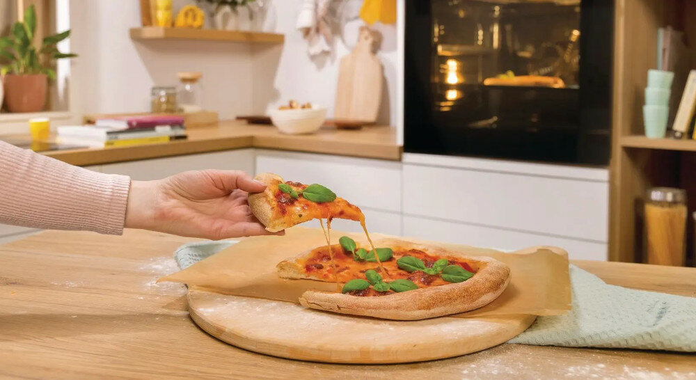 PIEKARNIK GORENJE BOS6737E06WG pizza