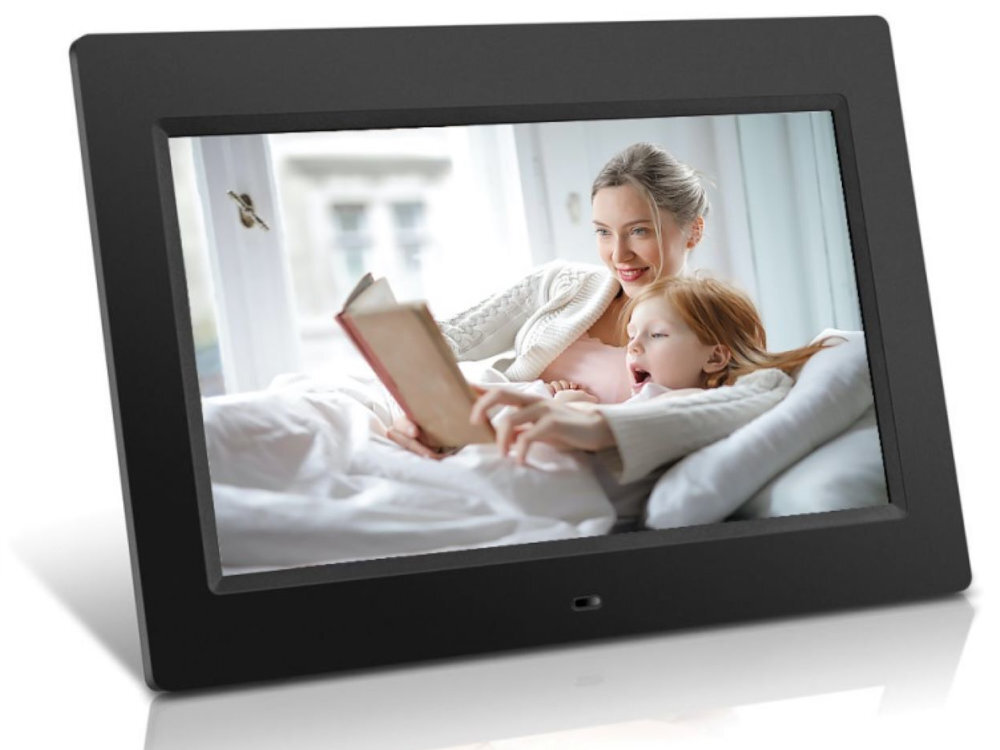 BRAUN DF 1094 Braun DF 1094 ekran TFT IPS 13,3 cala (33,78 cm), technologią podświetlenia LED ekranie menu dołączony pilot zdalnego sterowania regulację jasności, kontrastu i nasycenia barw funkcji zegara i kalendarza czas włączania i wyłączania Braun DigiFrame 1094 - ramka od przodu na białym tle