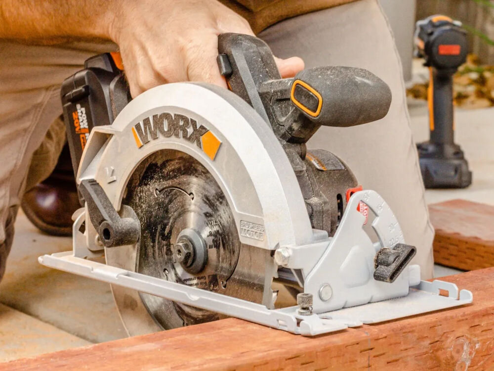 Pilarka tarczowa WORX WX520.9 prowadnica podświetlenie uchwyt