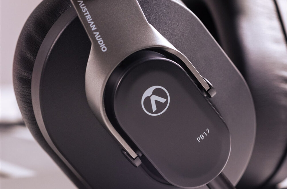 Słuchawki AUSTRIAN AUDIO PB17 dźwięk moc łączność szumy redukcja szumów hałas głośność zakres częstotliwość waga zasilanie ładowanie złącze port wtyczka działanie etui smartfon sterowanie wygoda muzyka