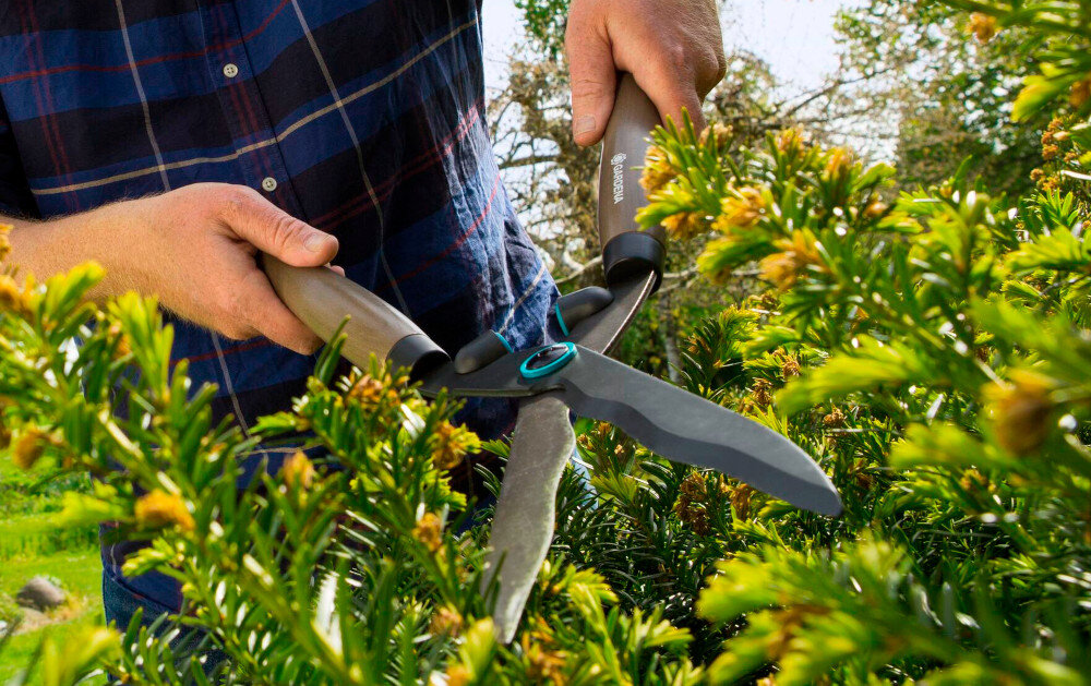 Nożyce do żywopłotu GARDENA NatureCut 12300-20 miekki odbojnik dobra amortyzacja stawy chronione przed nadmiernym obciazeniem