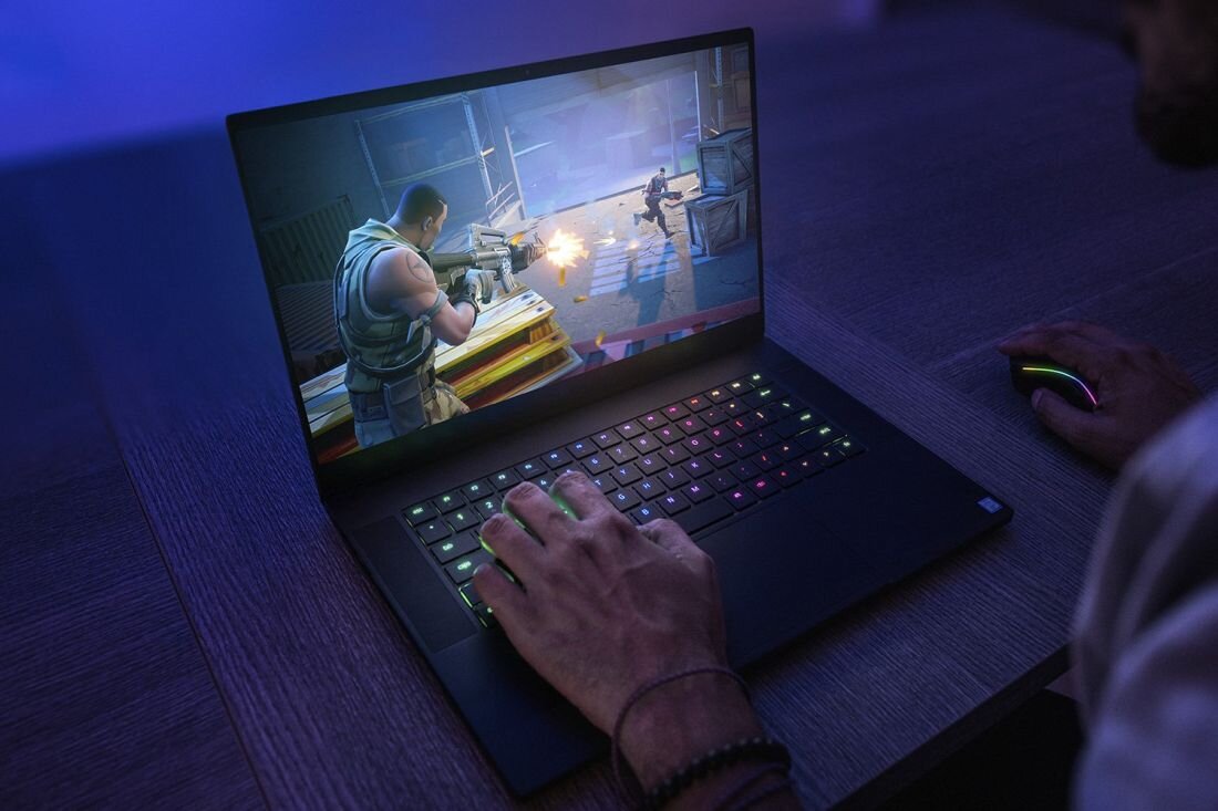 Laptop RAZER Blade 15 Advanced - gniazda zlacza