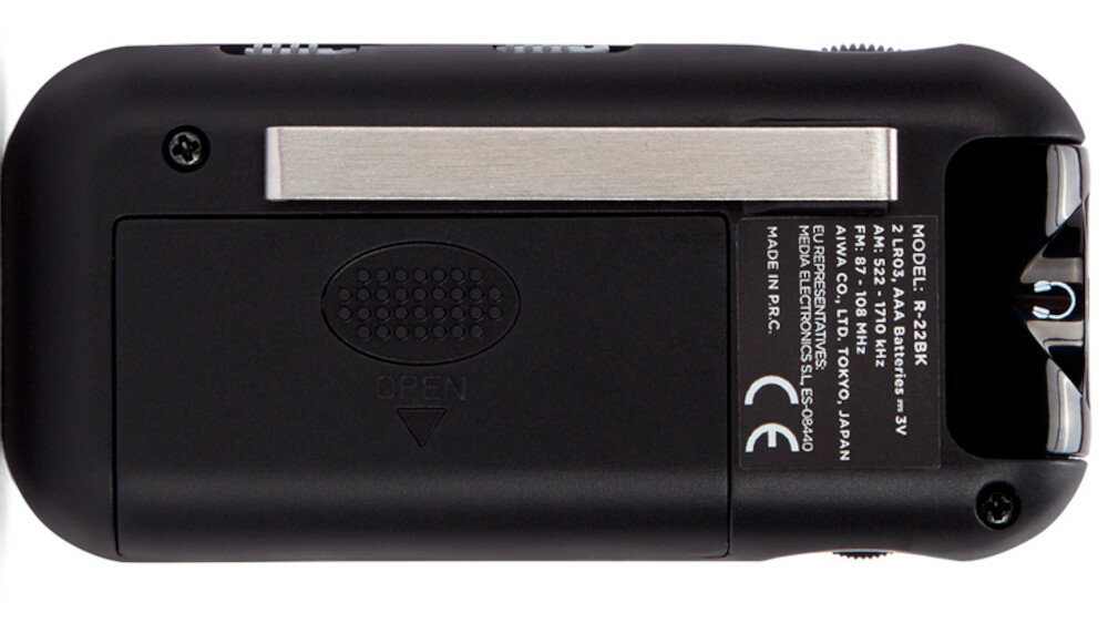 Radio AIWA R-22 - klips
