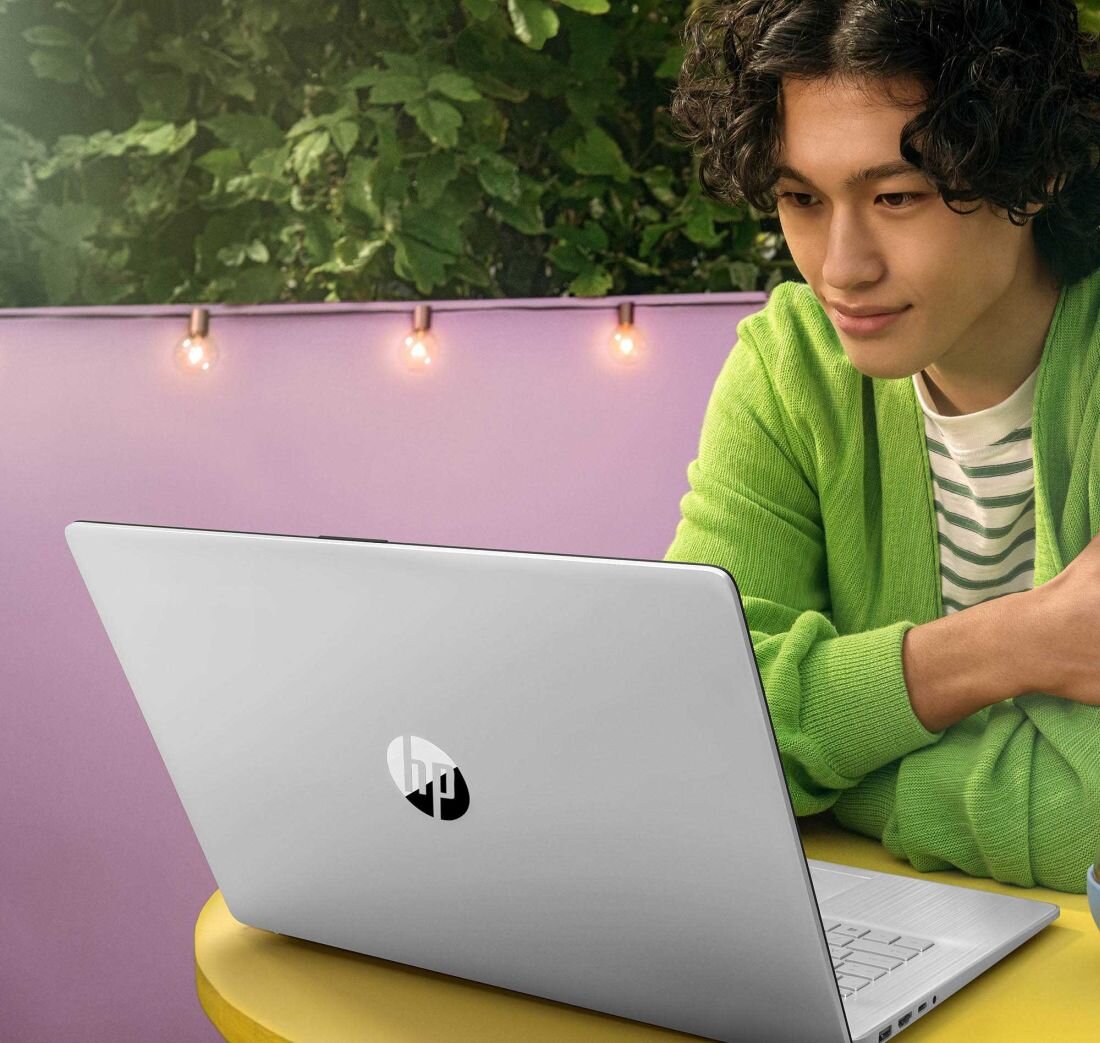 Laptop HP 17-CP02 - HP Fast Charge 