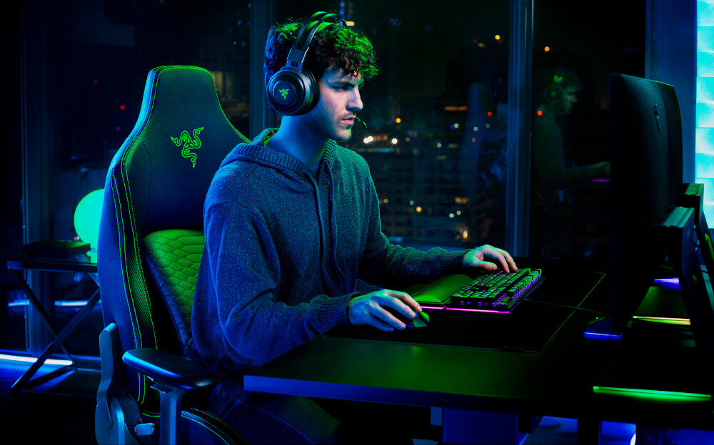 Fotel RAZER Iskur Czarny wyposazenie wygoda komfort