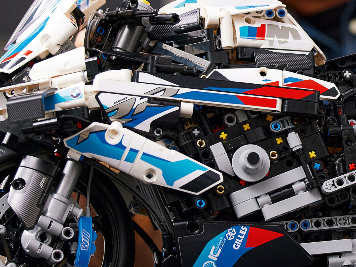 LEGO® Technic BMW M 1000 RR 42130 przod