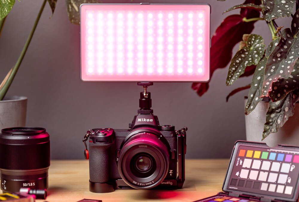 Lampa LED NEWELL RGB-W Rangha Max kolory światło RGB nasycenie
