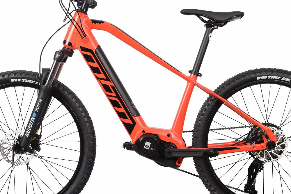 Rower elektryczny MBM E406 Chaos M15 26 cala męski Czerwony rama z aluminium 20 cali lekka odporna na korozję i uszkodzenia mechaniczne