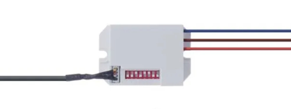 EMOS G1110 EMOS G1110 automatycznie sterować oświetleniem PIR (podczerwieni) detekcji małych zmianach położenia korytarzy, klatek schodowych, garaży i pomieszczeń użytkowych - przetwornik czujnika na białym tle